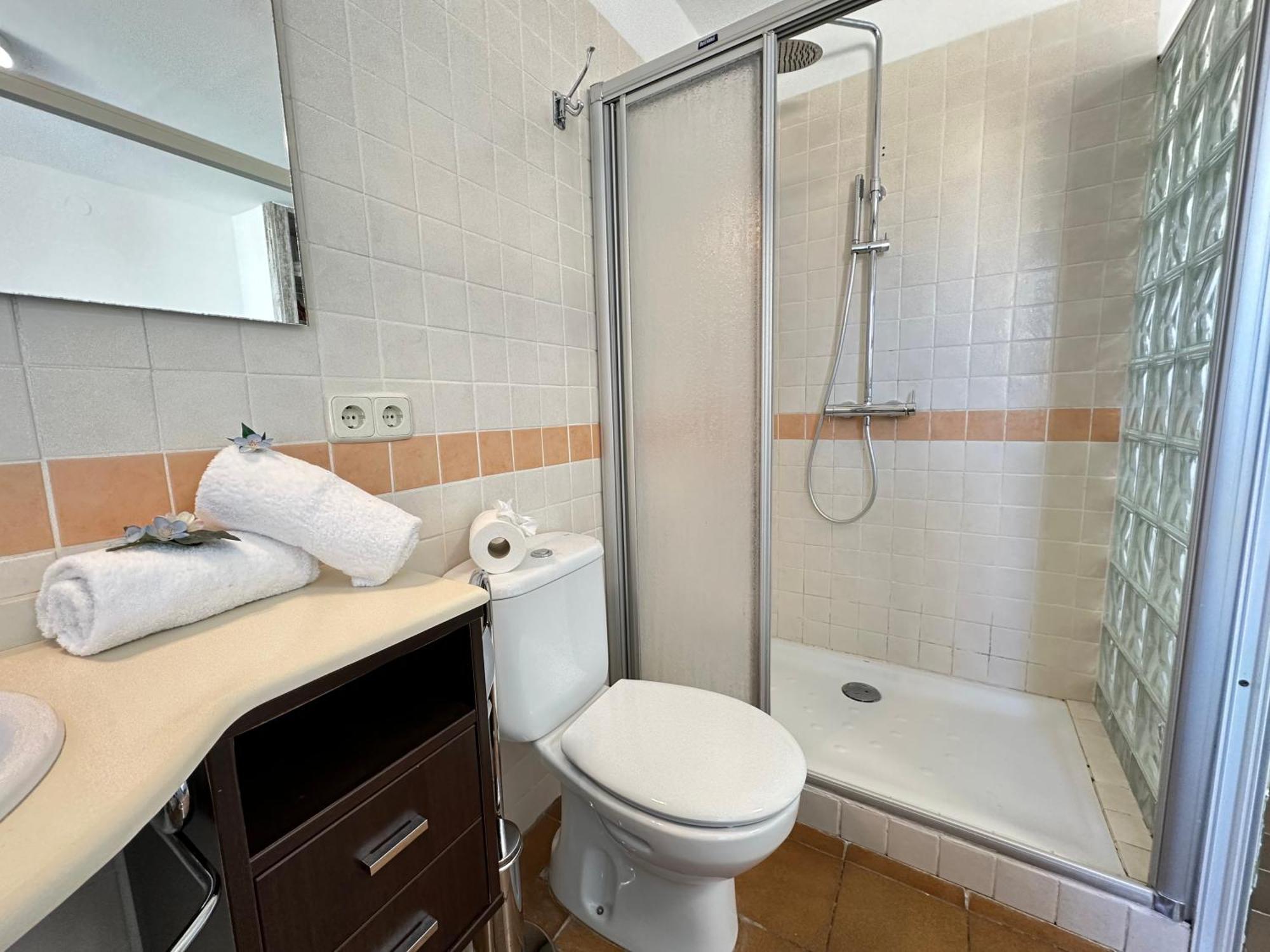 Agi Porthos Apartments Roses Ngoại thất bức ảnh